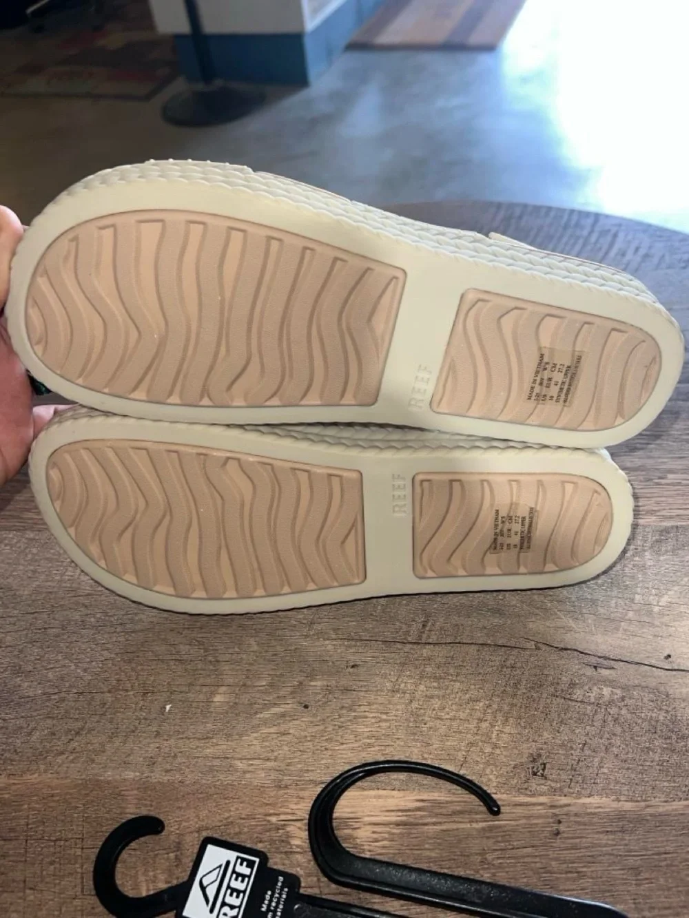 REEF Water Vista Women’s Sandals Size 10 Natural Beige NWT